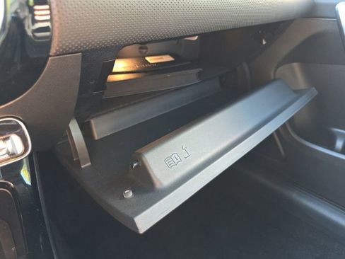 Used 2025 Mercedes-Benz CLA 250 image 31