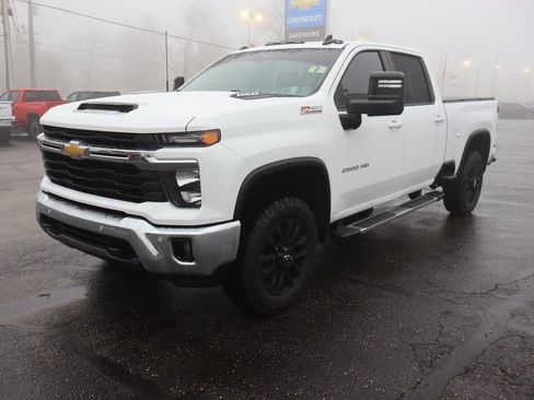 Used 2025 Chevrolet Silverado 2500 LT w/ All Star Edition image 25