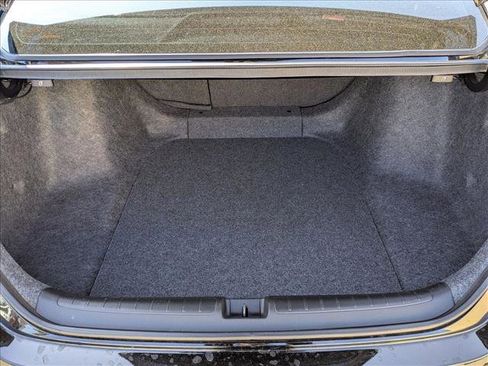 Used 2021 Honda Accord EX-L image 6