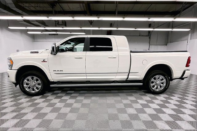 Used 2023 RAM 2500 Limited w/ Towing Technology Group AWD/4WD image 13