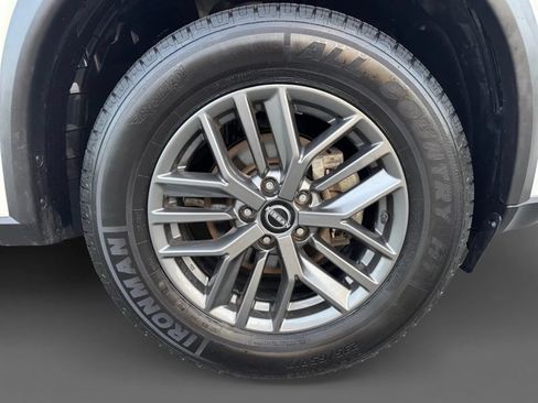 Used 2022 Nissan Rogue S FWD image 20