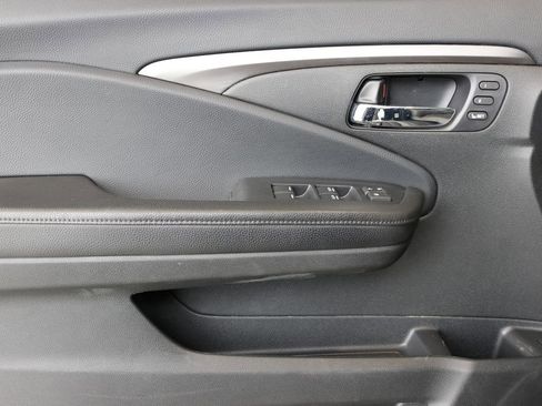 Used 2019 Honda Passport EX-L image 16