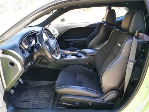 Used 2015 Dodge Challenger SRT Hellcat image 27