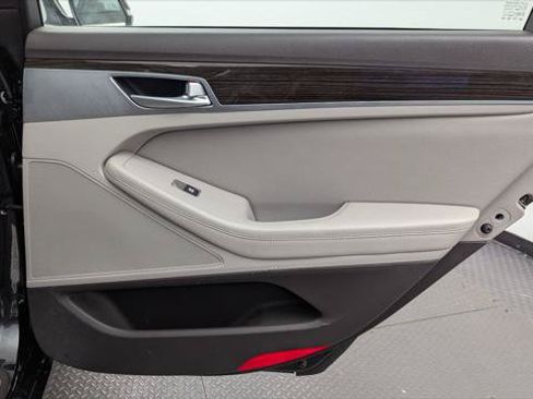 Used 2020 Genesis G80 3.8 RWD image 16
