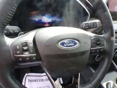 Used 2020 Ford Escape Titanium w/ Titanium Premium Package 2.0 image 7