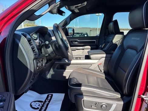 Used 2025 RAM 1500 Laramie w/ Sport Appearance Package image 11