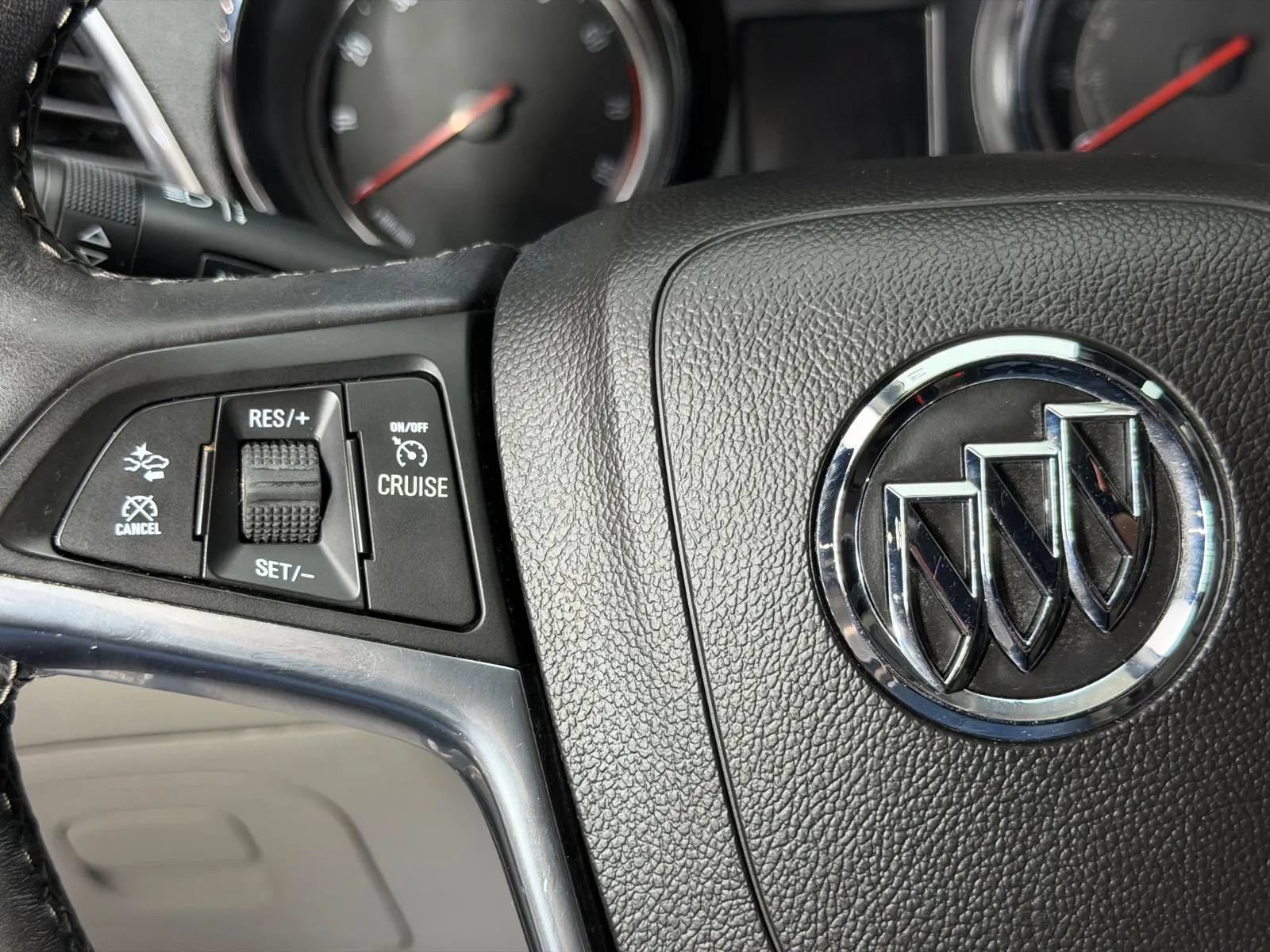 Used 2014 Buick Encore Premium FWD image 30