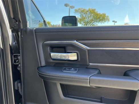 Used 2024 RAM 3500 Laramie w/ Night Edition image 28