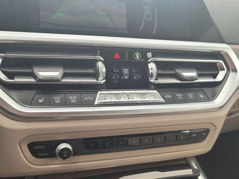 Used 2019 BMW 330i Sedan w/ Convenience Package image 20