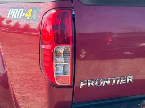 Used 2021 Nissan Frontier PRO-4X w/ Pro-4x Utility Package image 33