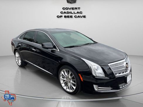 Used 2013 Cadillac XTS Platinum image 2
