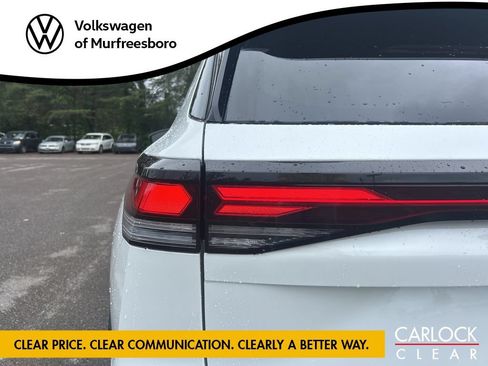 New 2026 Volkswagen Tiguan SE R-Line FWD image 13