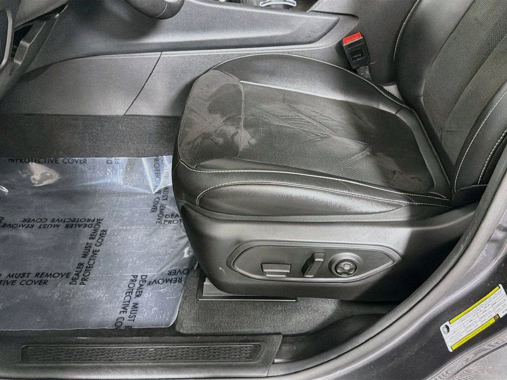 Used 2024 Jeep Grand Cherokee Altitude AWD/4WD image 18