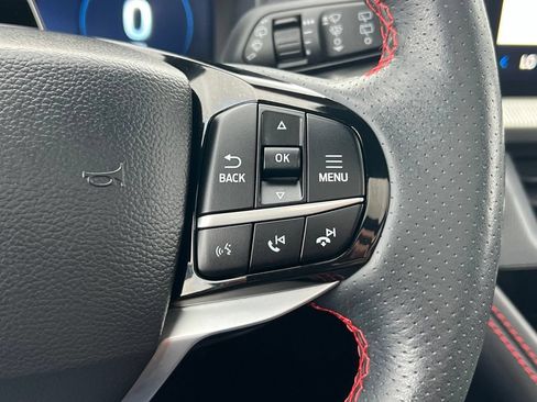 Used 2025 Ford Explorer ST-Line w/ Premium Package AWD/4WD image 38