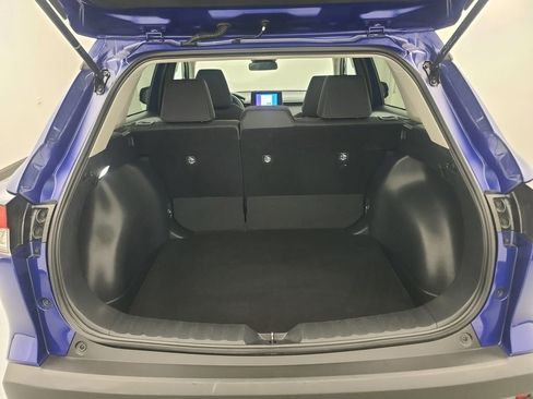 Used 2025 Toyota Corolla Cross LE image 17