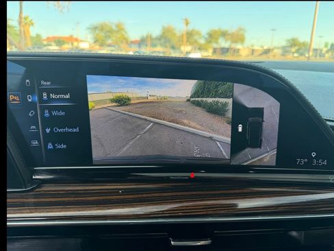 Used 2023 Cadillac Escalade Premium Luxury image 37