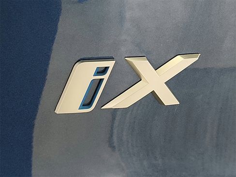 Used 2024 BMW iX xDrive50 w/ Premium Package image 34