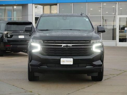 Used 2022 Chevrolet Suburban RST w/ Luxury Package AWD/4WD image 2