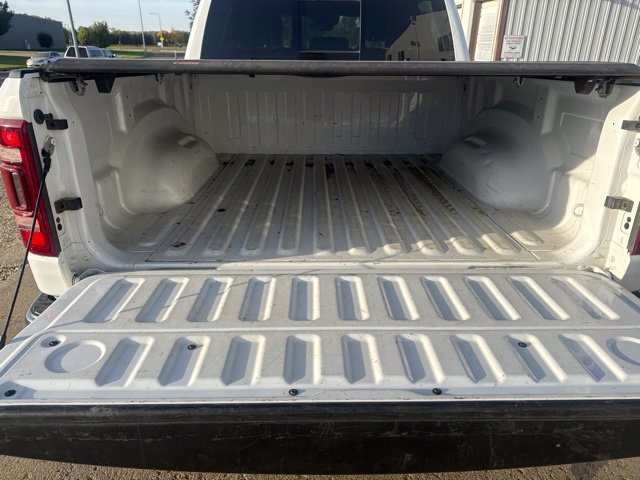 Used 2024 RAM 1500 Laramie AWD/4WD image 17