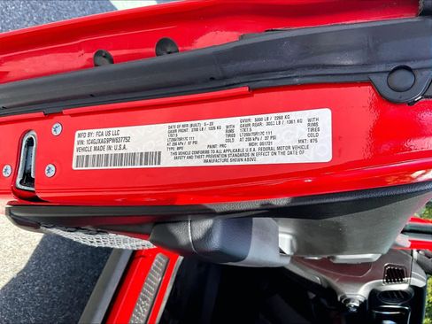 Used 2023 Jeep Wrangler Willys image 35