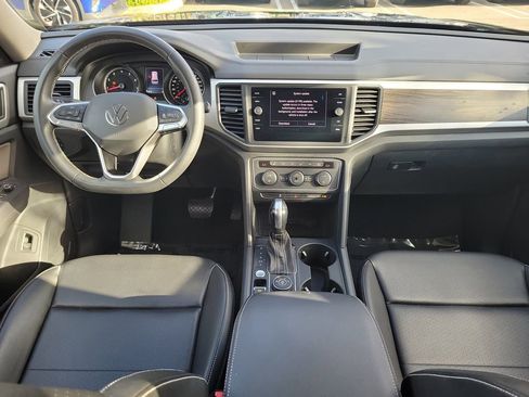 Used 2021 Volkswagen Atlas SE image 9