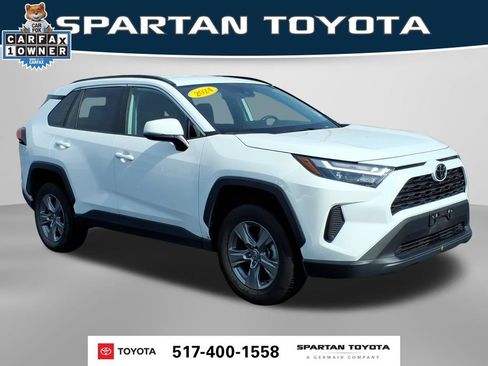 Used 2024 Toyota RAV4 XLE FWD image 5