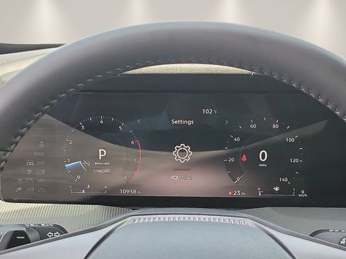 Used 2025 Nissan Murano SV AWD/4WD image 18