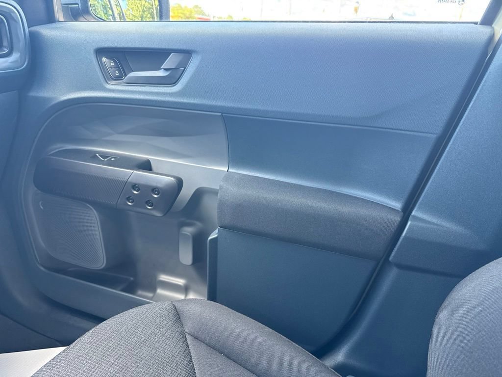 Used 2025 Ford Maverick XL FWD image 23