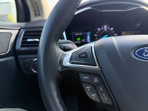 Used 2020 Ford Fusion Energi Titanium image 18