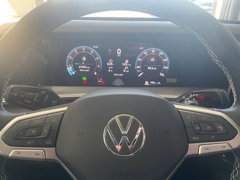 New 2026 Volkswagen Tiguan SE AWD/4WD image 18
