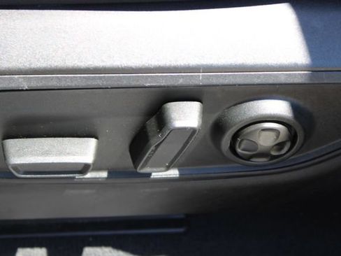 Used 2024 Jeep Grand Cherokee Limited 4xe AWD/4WD image 40