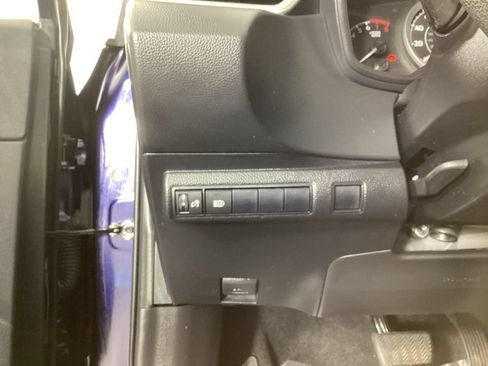 Used 2021 Toyota Corolla LE FWD image 14