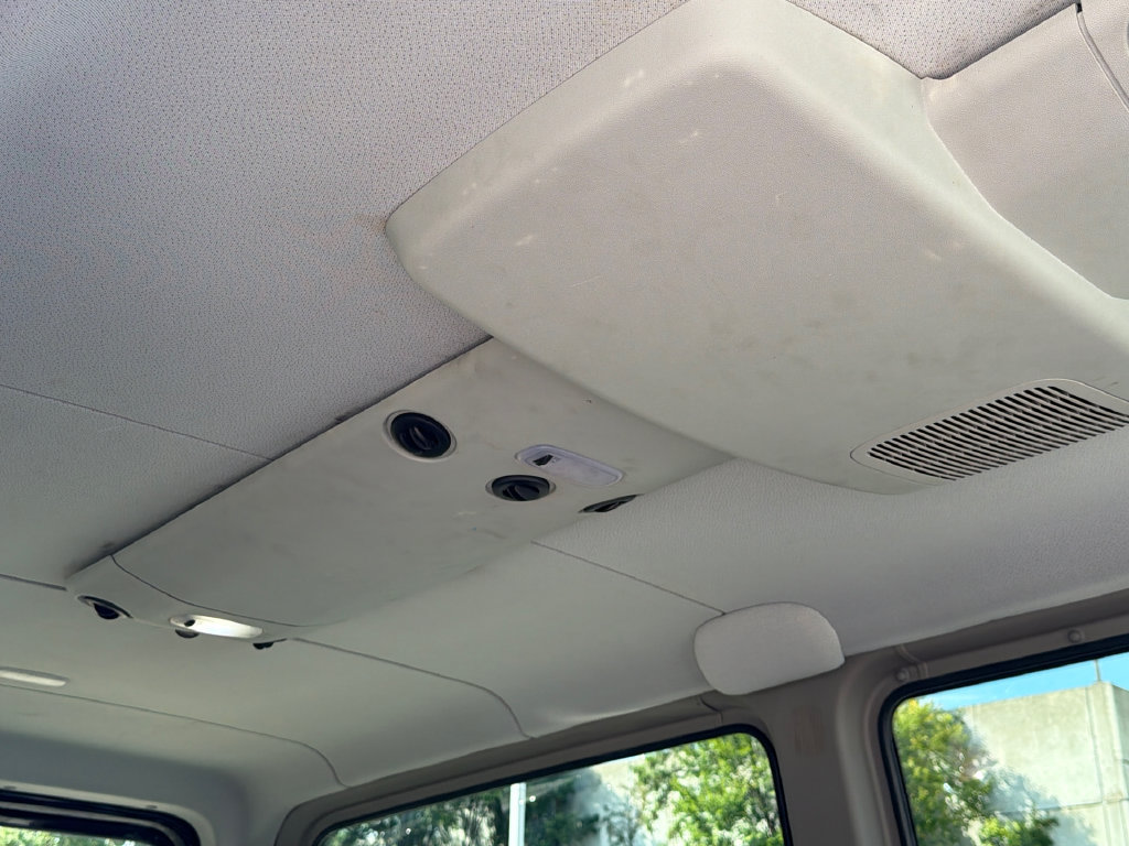 Used 2015 Mercedes-Benz Sprinter 2500 image 16