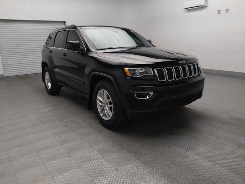 Used 2018 Jeep Grand Cherokee Laredo RWD image 13