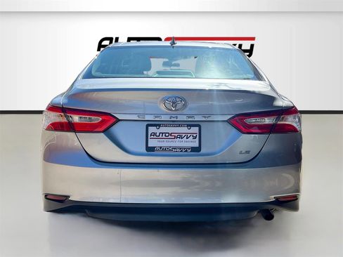 Used 2019 Toyota Camry LE image 6