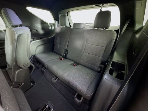 Used 2024 Chevrolet Traverse LT w/ Midnight/Sport Edition image 25