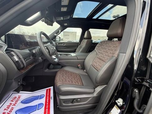 New 2026 Nissan Armada Platinum image 12