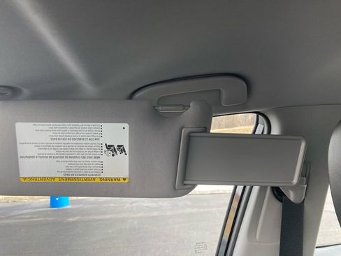 Used 2023 Toyota Camry SE image 25