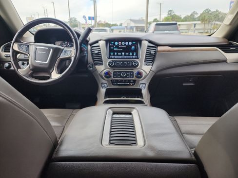 Used 2019 GMC Yukon Denali w/ Denali Ultimate Package image 13
