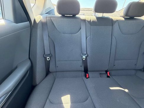 Used 2025 Kia K4 FWD image 38