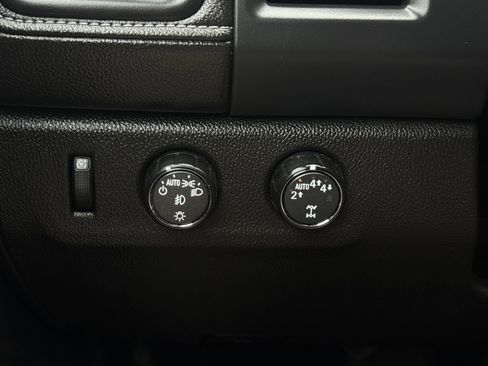 Certified 2022 GMC Canyon Elevation image 17