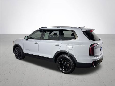 Used 2025 Kia Telluride AWD image 8