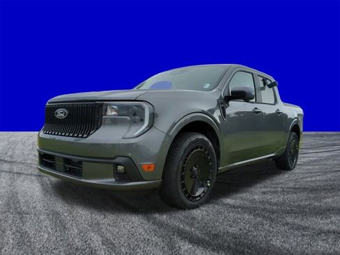 New 2025 Ford Maverick Lobo image 8