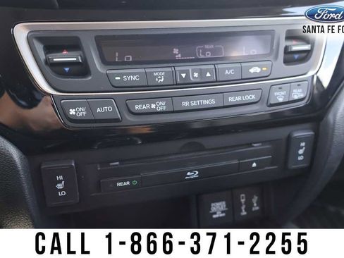 Used 2017 Honda Pilot Touring image 39