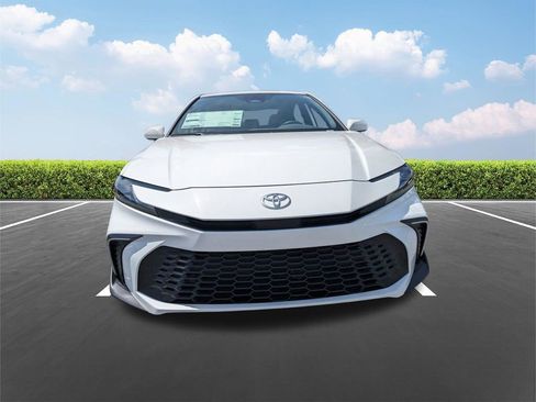 New 2026 Toyota Camry SE w/ Convenience Package FWD image 9
