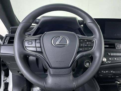 Used 2022 Lexus ES 250 w/ Premium Package AWD/4WD image 13