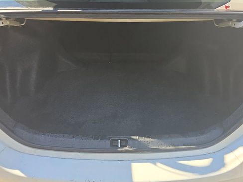 Used 2018 Toyota Corolla L image 14