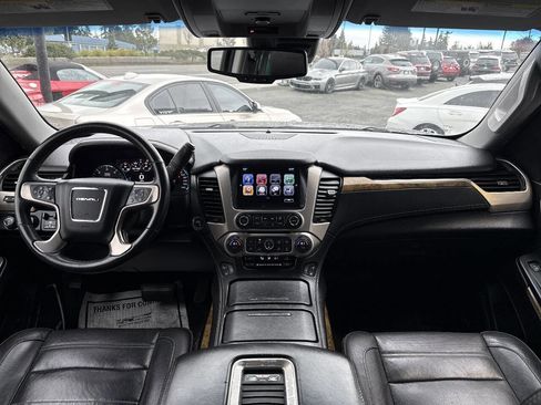 Used 2017 GMC Yukon Denali image 26