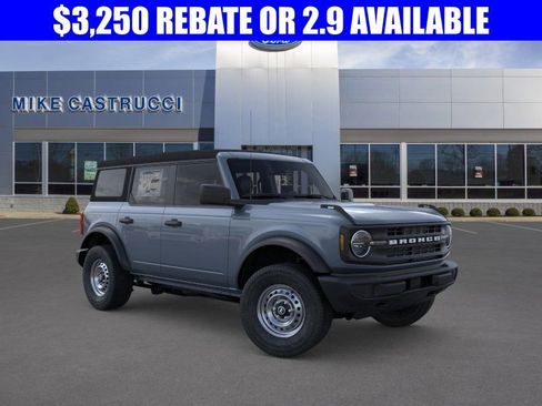 New 2025 Ford Bronco 4-Door image 7