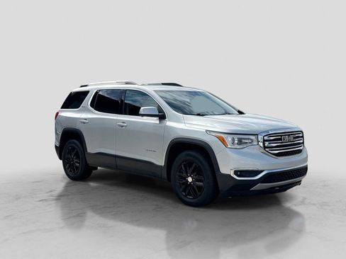 Used 2017 GMC Acadia SLE w/ LPO, Floor Liner Package AWD/4WD image 8